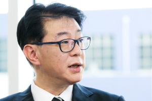 スプリングキャピタル株式会社 代表 チーフ・アナリスト 井上哲男氏